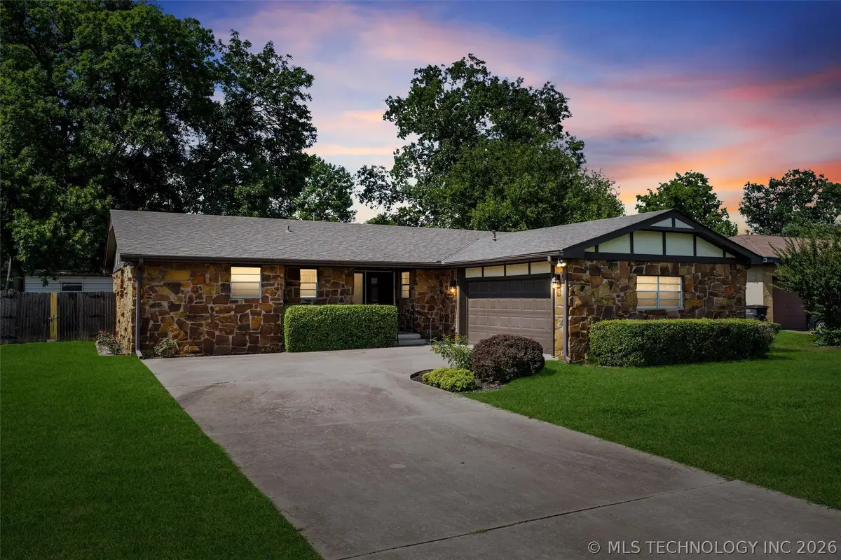 3812 Fairview Road, Bartlesville, OK 74006 - #1