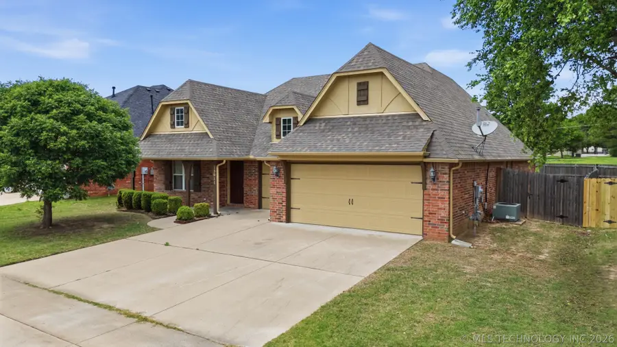 15611 E 91st Street, Owasso, OK 74055 - #2