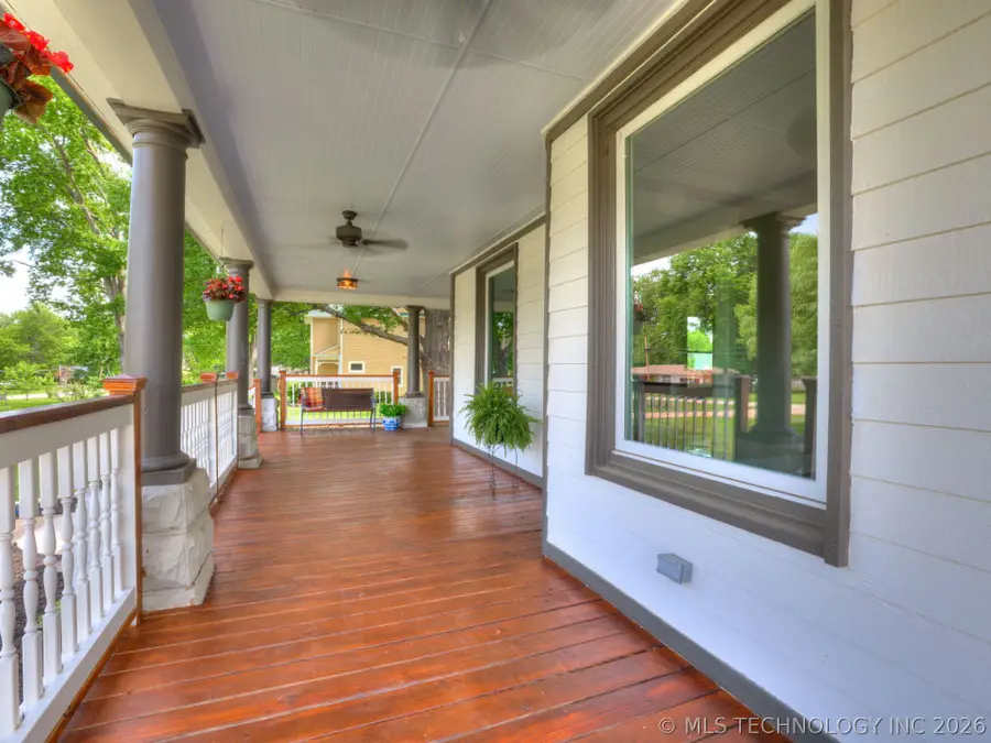 908 SE 3rd Street, Wagoner, OK 74477 - #3