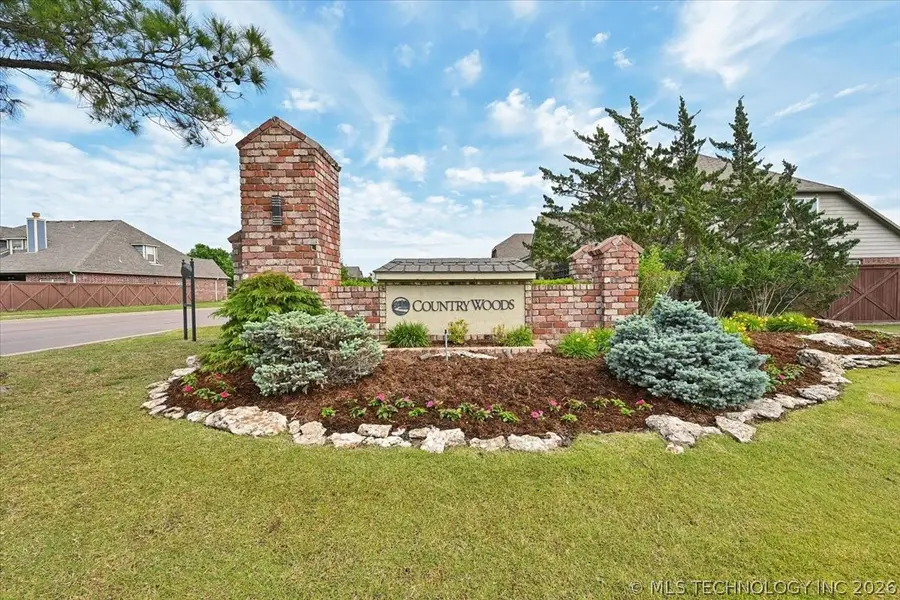 11015 S Lawrence Street, Jenks, OK 74037 - #2
