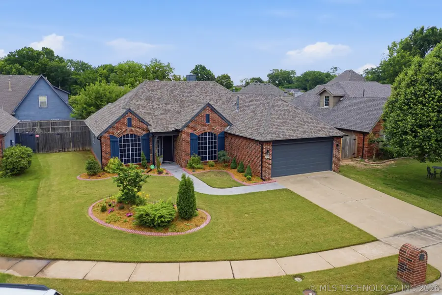 409 N Firewood Avenue, Broken Arrow, OK 74012 - #3