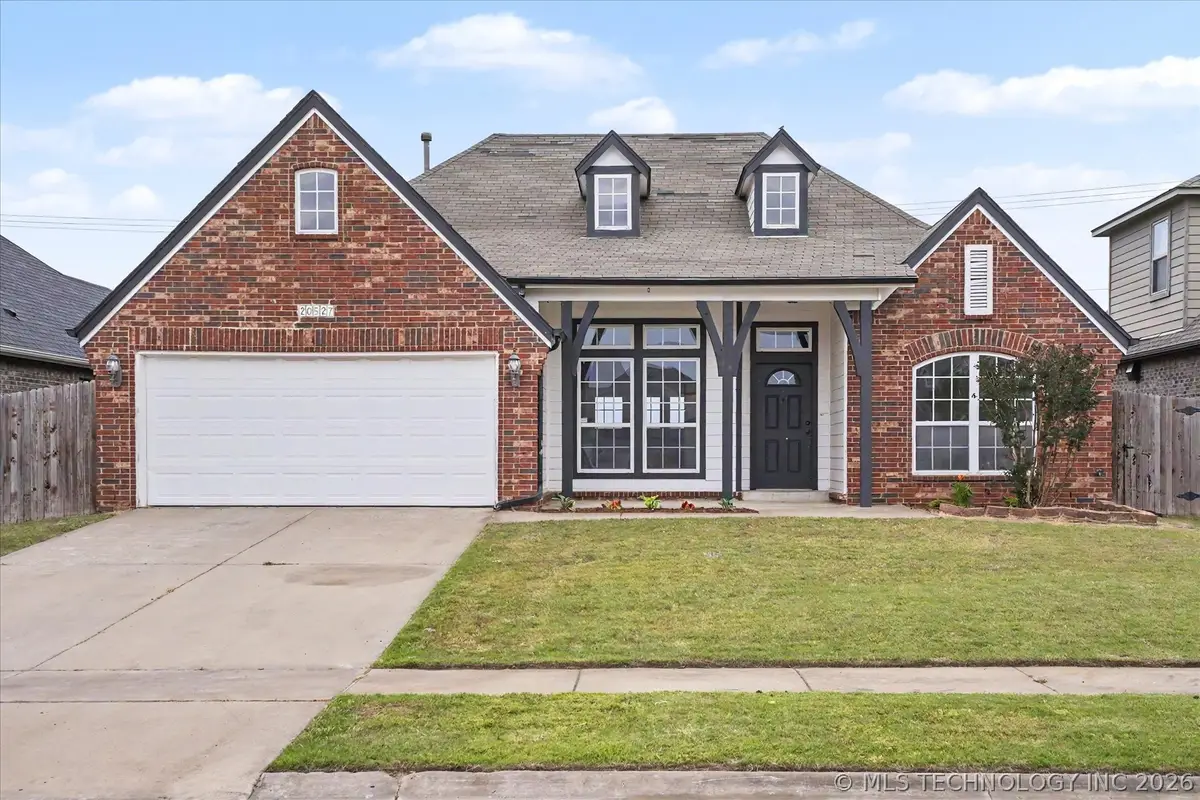 20527 E 31st Place S, Broken Arrow, OK 74014 - #1