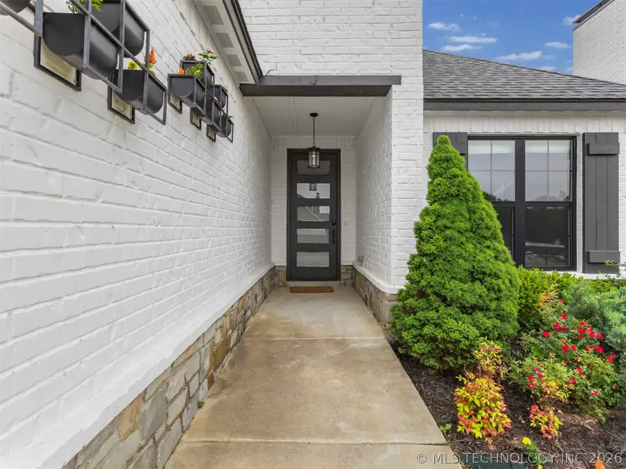 528 E 126th Street S, Jenks, OK 74037 - #3