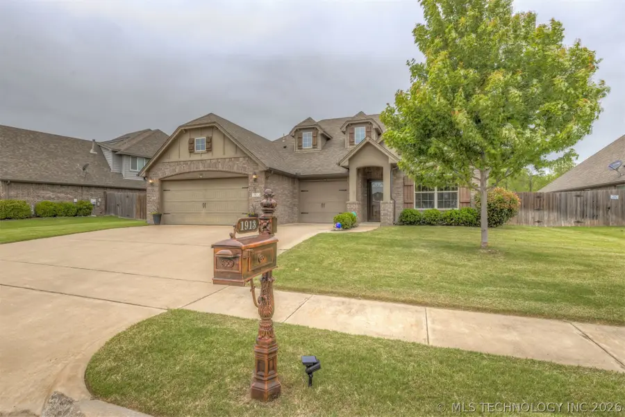 1913 E 132nd Street S, Bixby, OK 74008 - #2
