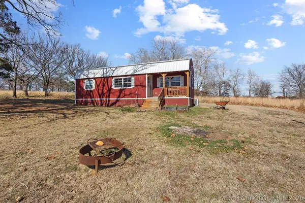 1308 Church Road, Silo, OK 74701