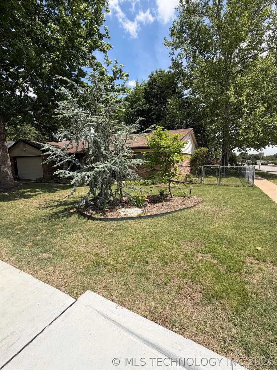 1631 S 1st Place, Broken Arrow, OK 74012 - #3