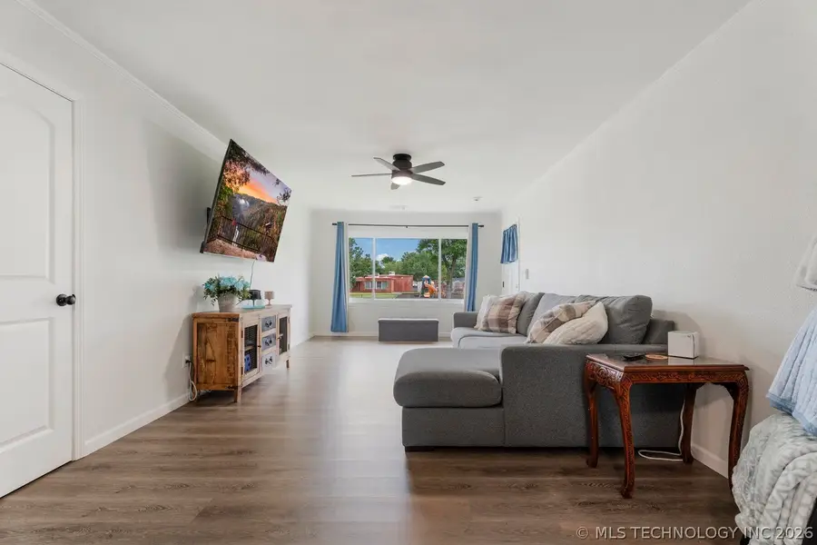 1925 B Street Ne, Miami, OK 74354 - #3