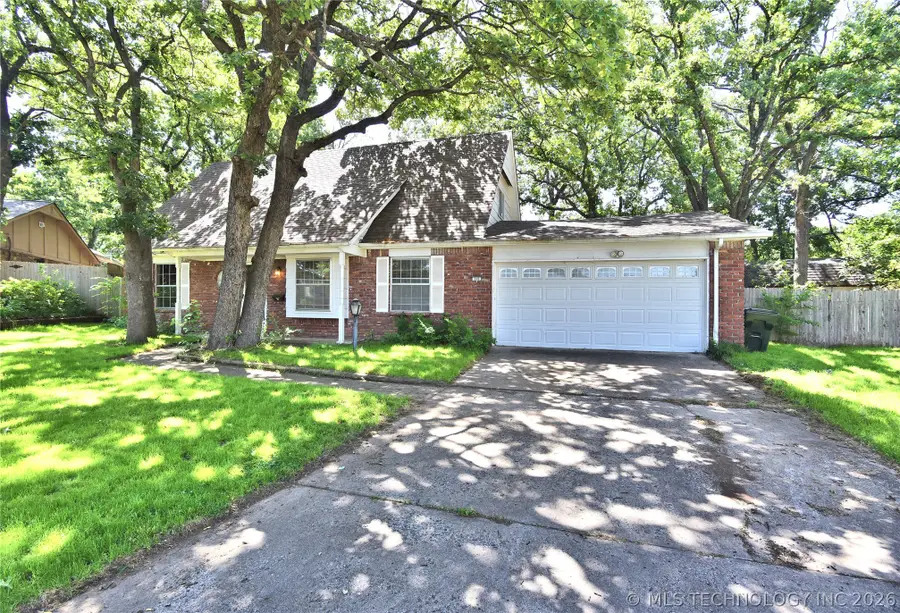 316 Redbud Court, Sand Springs, OK 74063 - #2