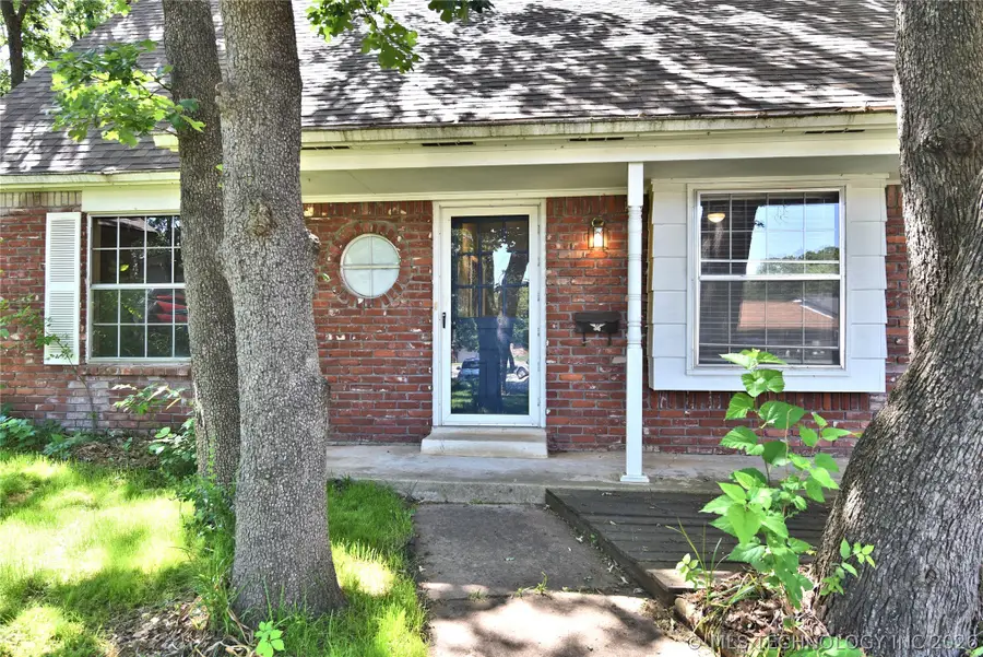 316 Redbud Court, Sand Springs, OK 74063 - #3