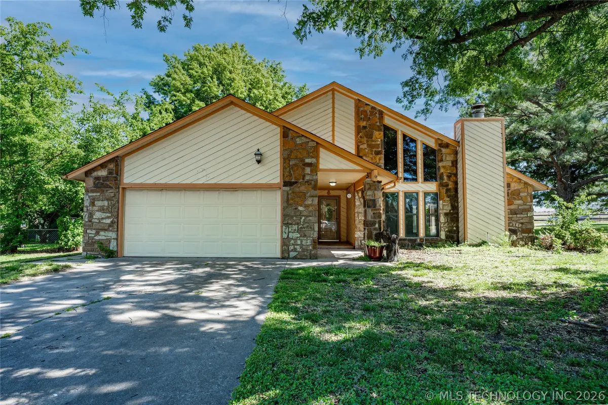 25661 Chestnut Drive, Broken Arrow, OK 74014 - #1