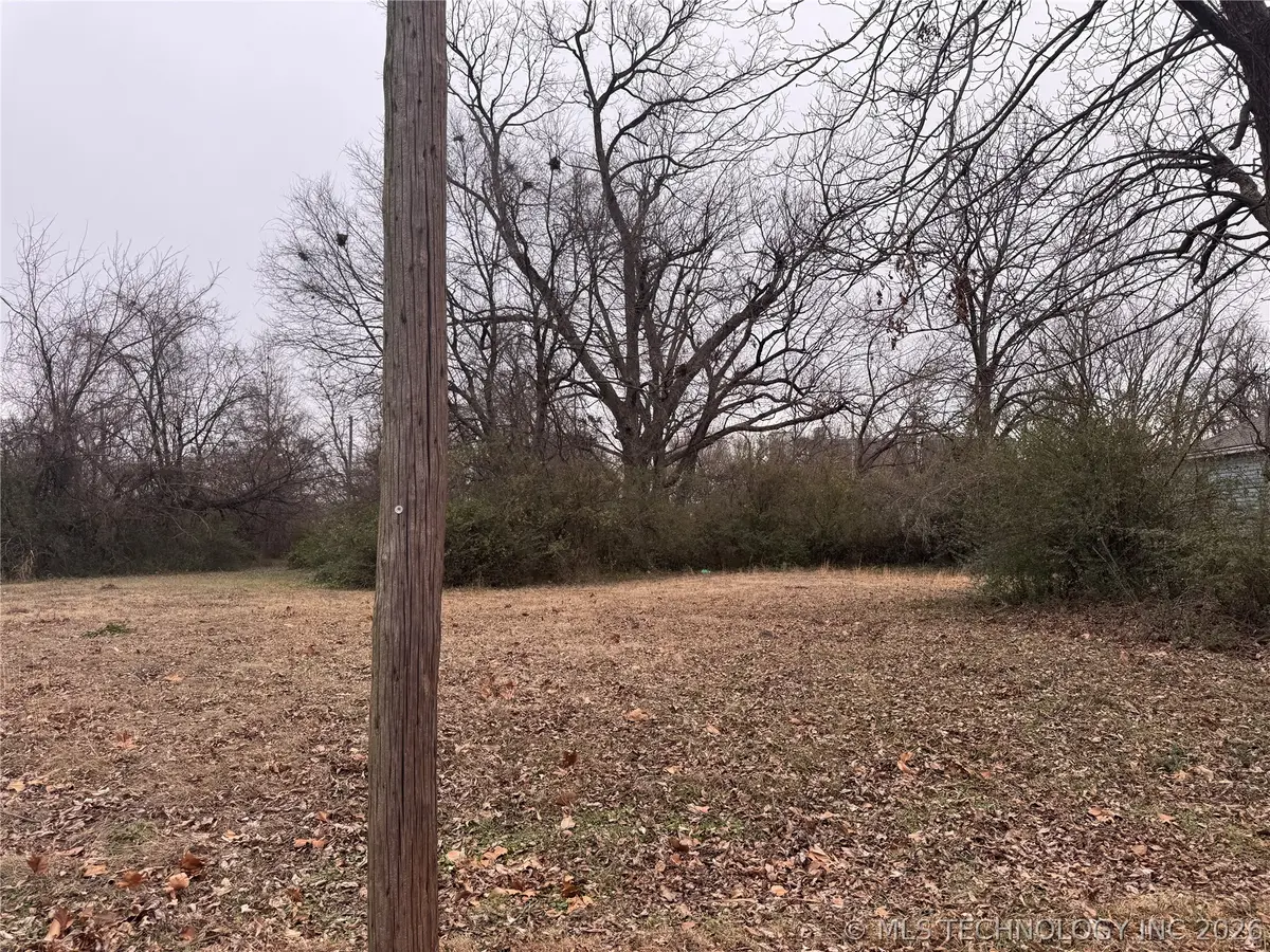906 S 3rd Street, Muskogee, OK 74401 - #1