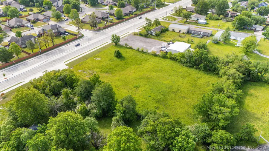 9930 N Garnett Road, Owasso, OK 74055 - #3
