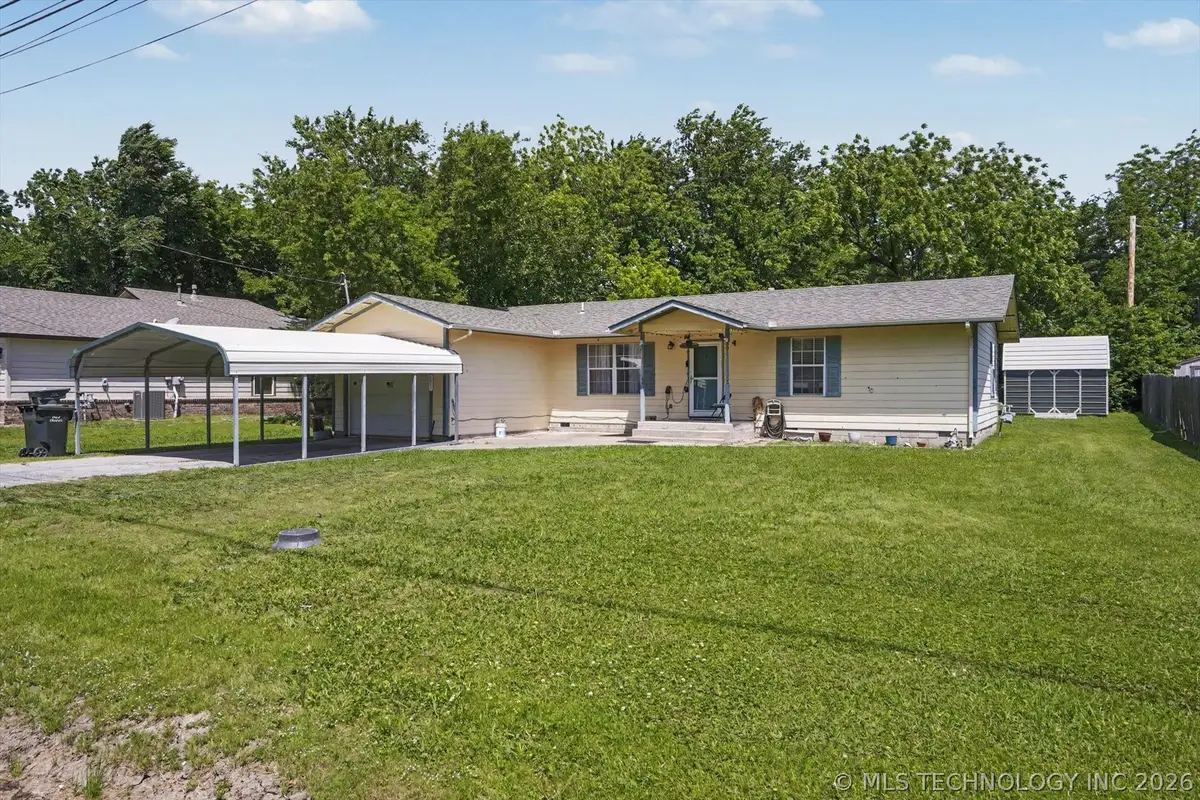 504 W 6th Street, Skiatook, OK 74070 - #1
