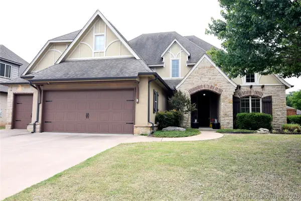 2404 E 140th Place, Jenks, OK 74008