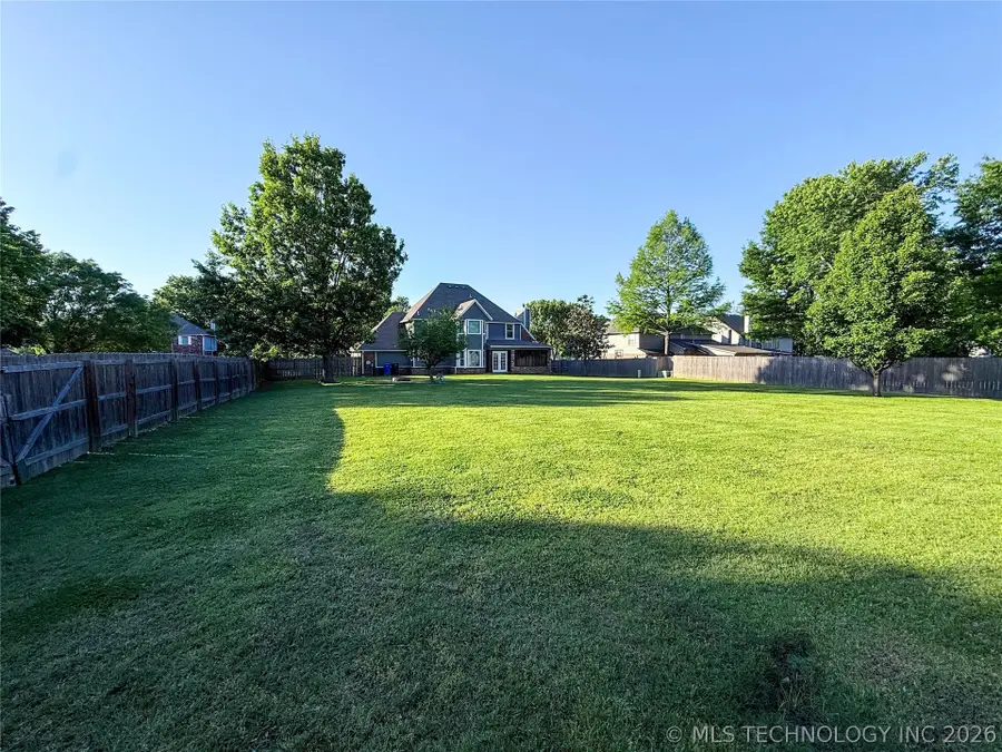 1310 E Concord Place, Broken Arrow, OK 74012 - #3