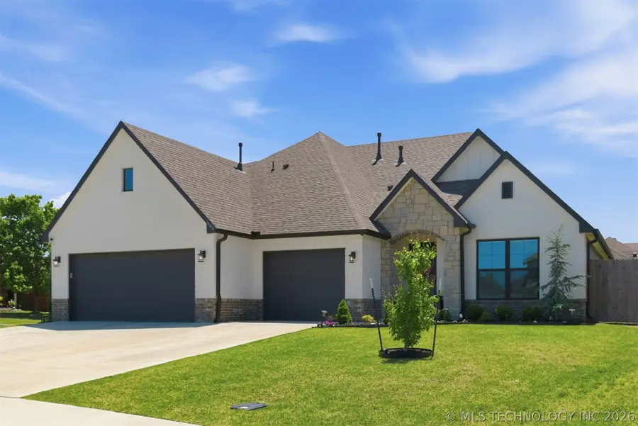 14214 E 91st Street N, Owasso, OK 74055 - #2