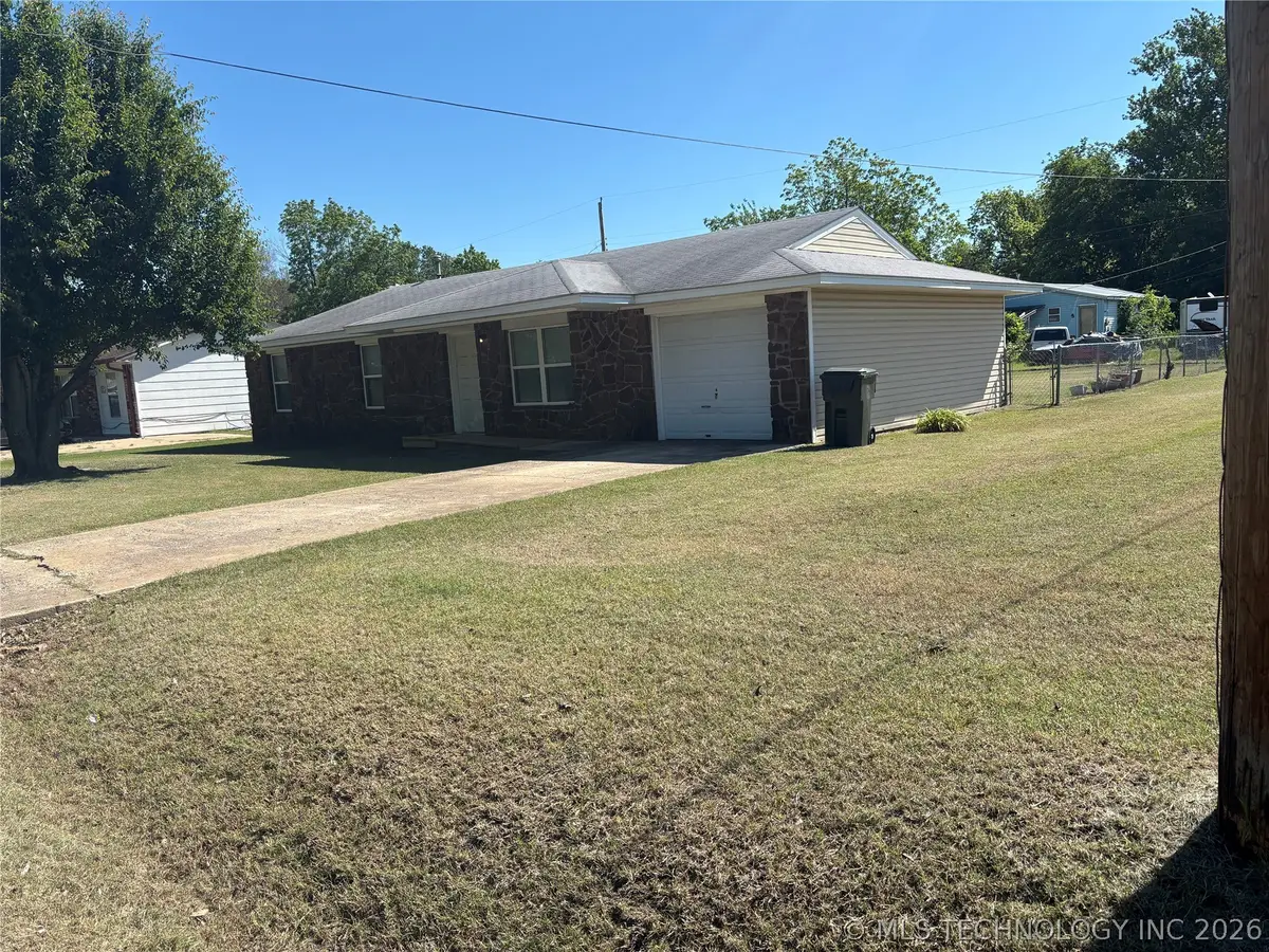 901 N Kern Avenue, Okmulgee, OK 74447 - #1