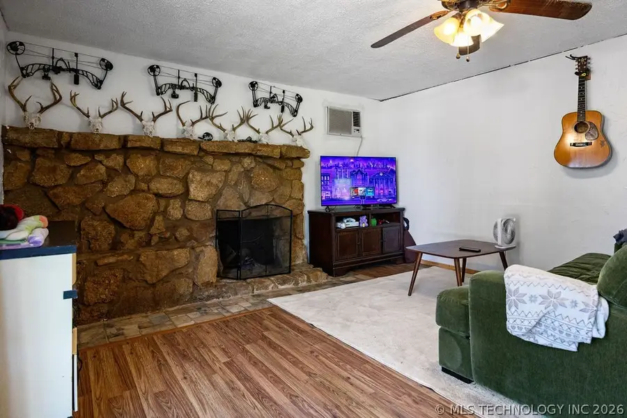 71142 S 338 Rd Road, Wagoner, OK 74467 - #2