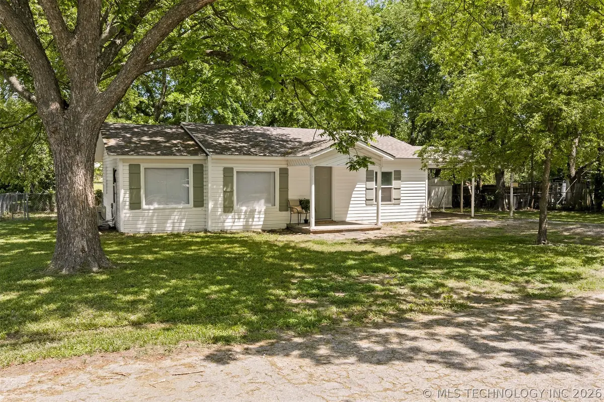 1002 SW Howard Street, Ardmore, OK 73401 - #1