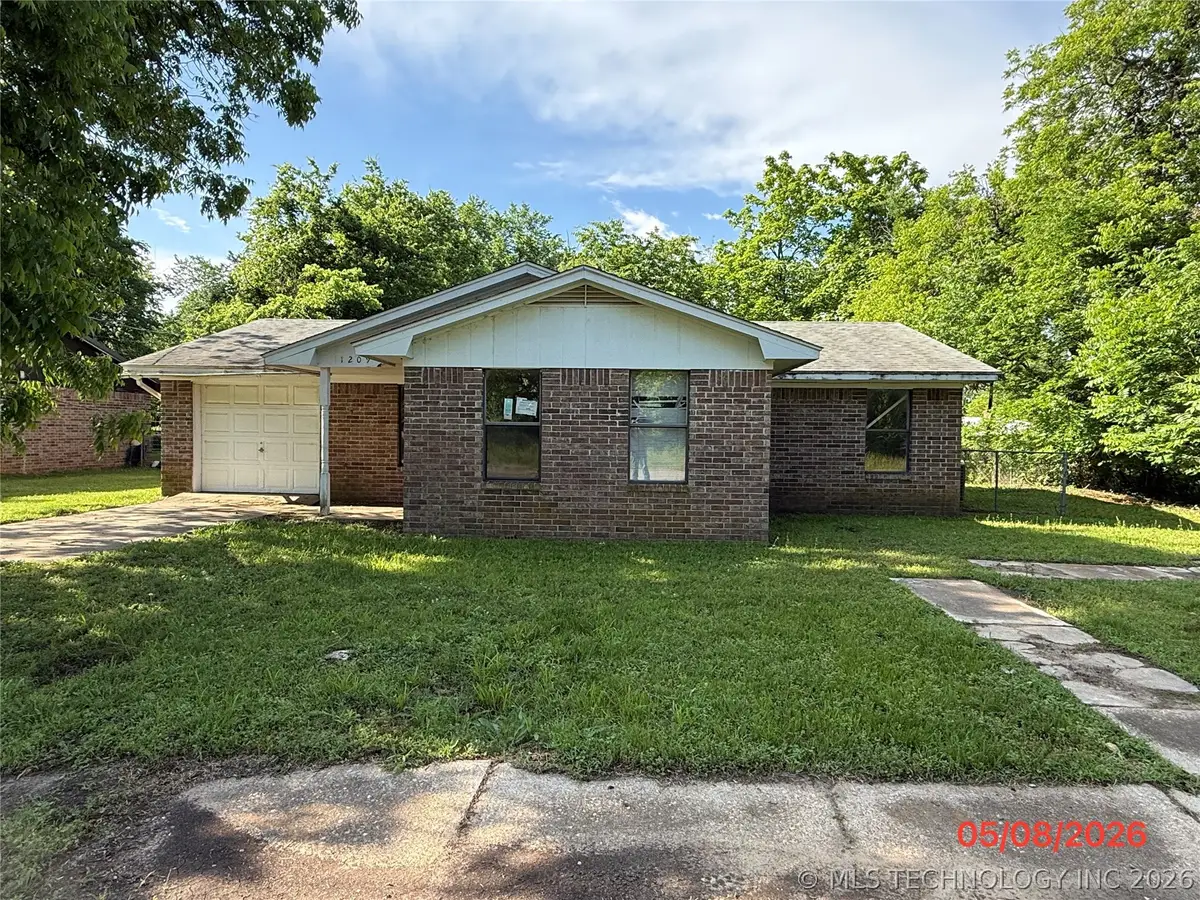 1209 W Kiamichi Street, Hugo, OK 74743 - #1