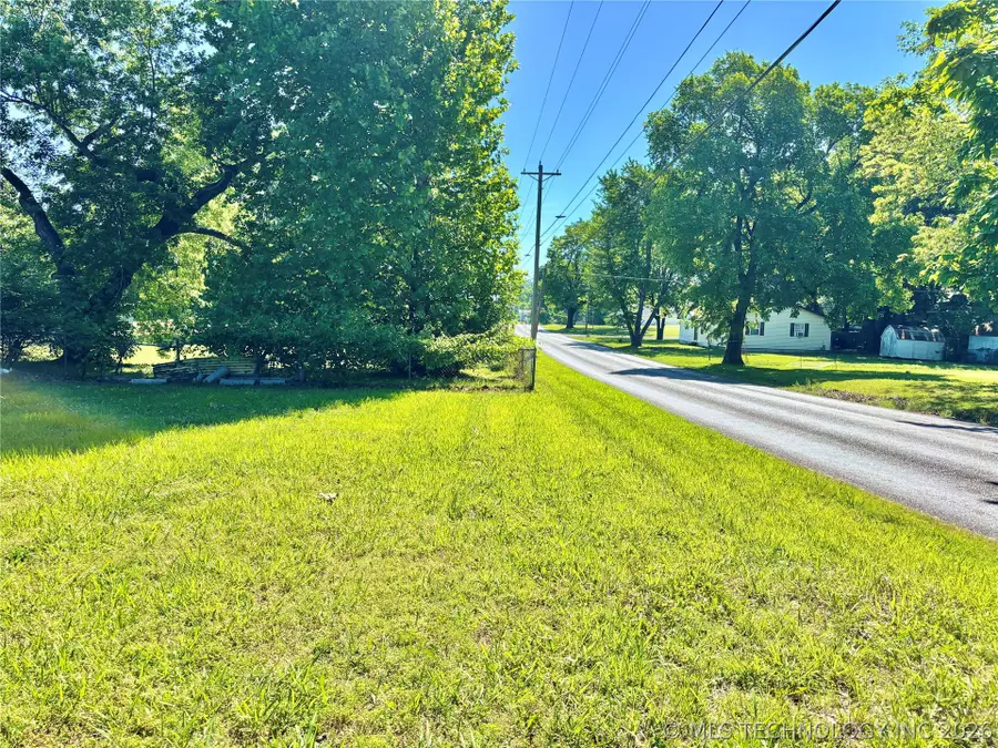 902 N Broadway Street, Stigler, OK 74462 - #3
