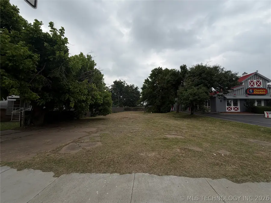4739 S 33rd West Avenue, Tulsa, OK 74107 - #3