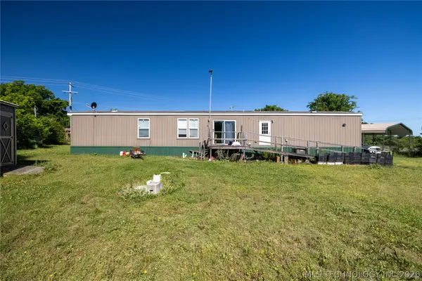 320 E 10th Street, Okemah, OK 74859