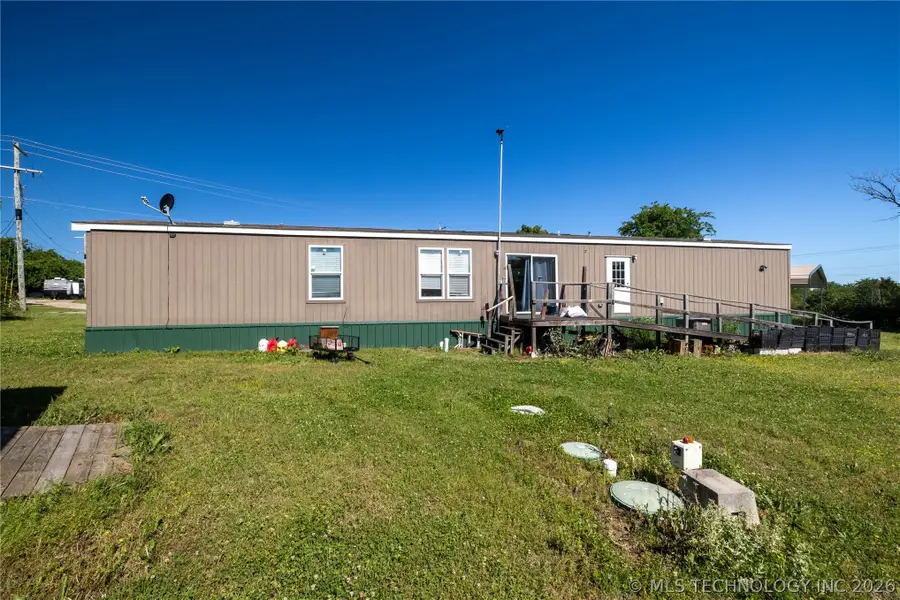 320 E 10th Street, Okemah, OK 74859 - #3