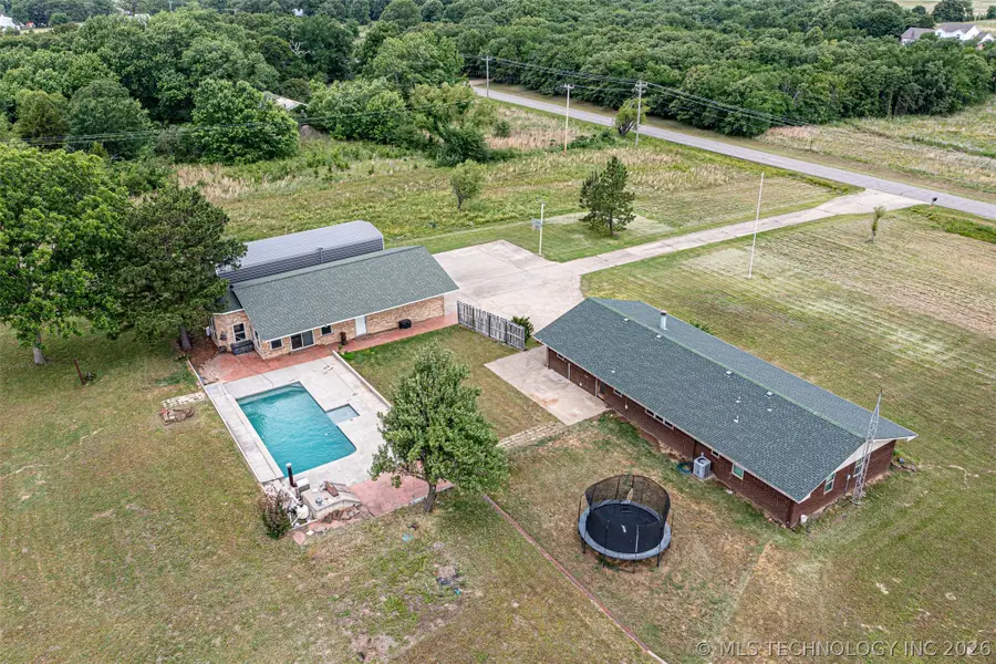 25189 Wilson Road, Henryetta, OK 74437 - #3