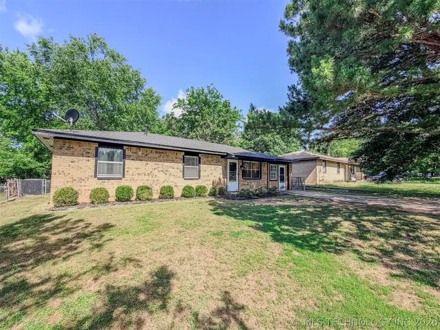 504 S Cedar Place, Tahlequah, OK 74464 - #2