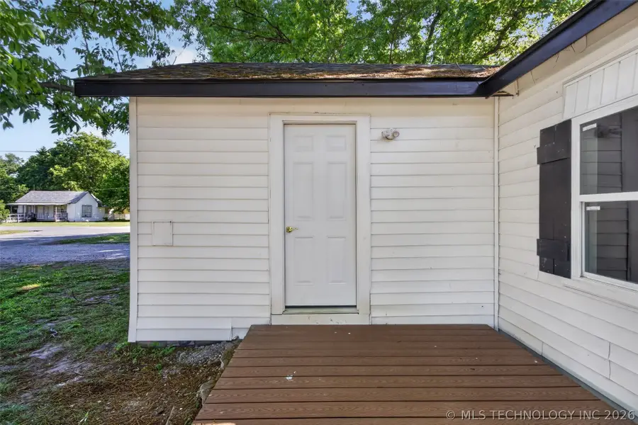 228 S Edith Street, Pryor, OK 74361 - #3