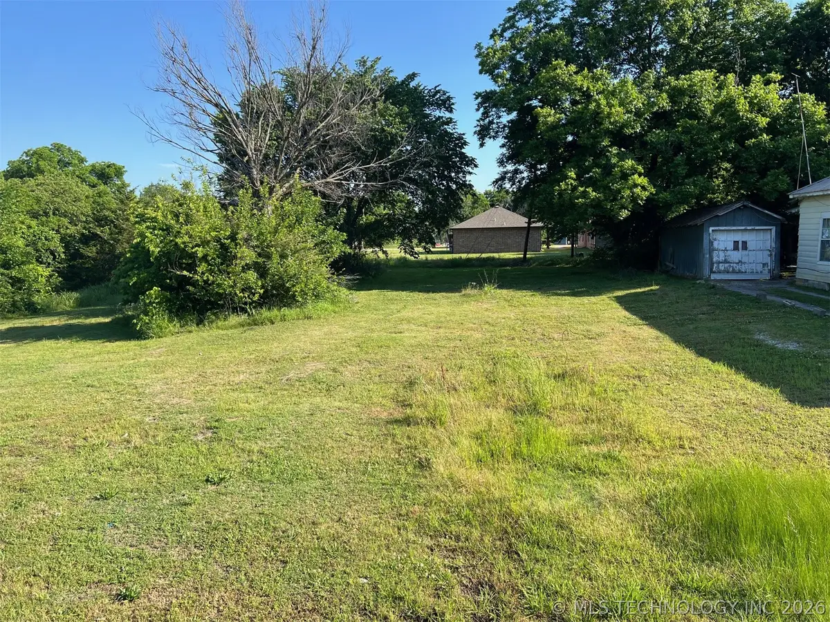 408 E 14th, Ada, OK 74820 - #1