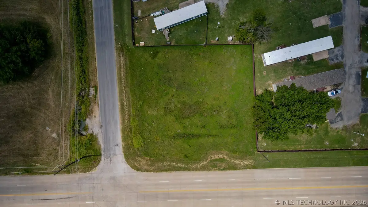 6102 N Lewis Avenue E, Tulsa, OK 74130 - #1