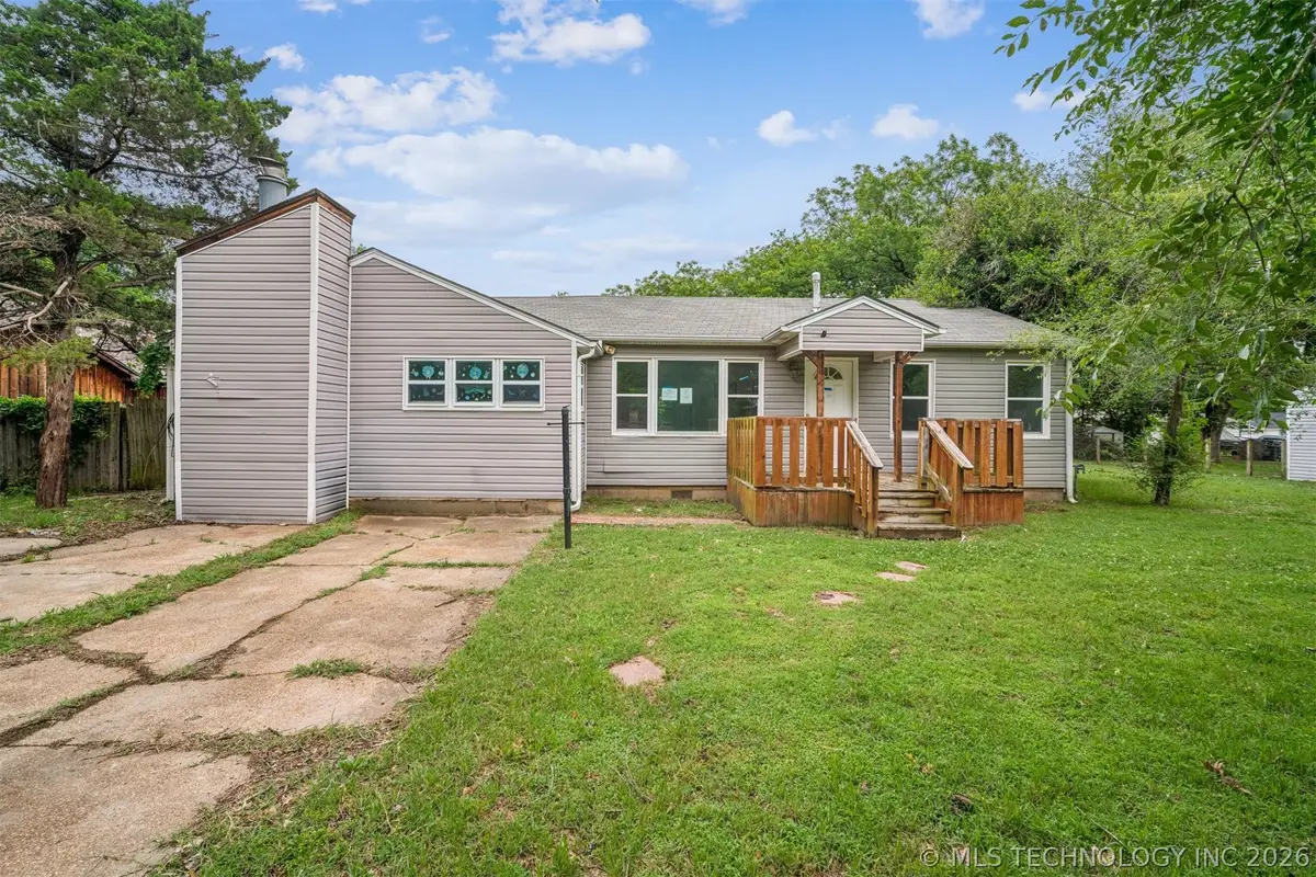 1010 N Gertrude Avenue, Wagoner, OK 74467 - #1