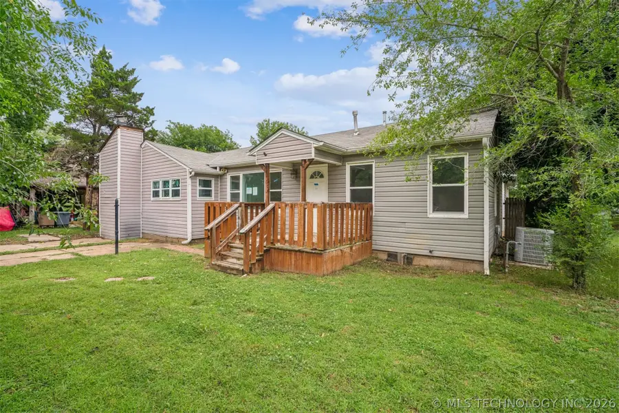 1010 N Gertrude Avenue, Wagoner, OK 74467 - #2