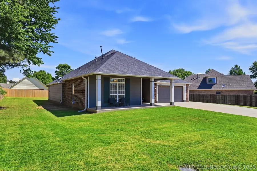 2702 Highwood Drive, Claremore, OK 74017 - #3