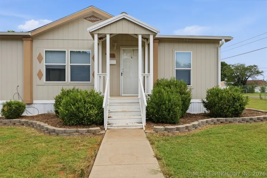 422 S Grand Avenue, Drumright, OK 74030 - #2