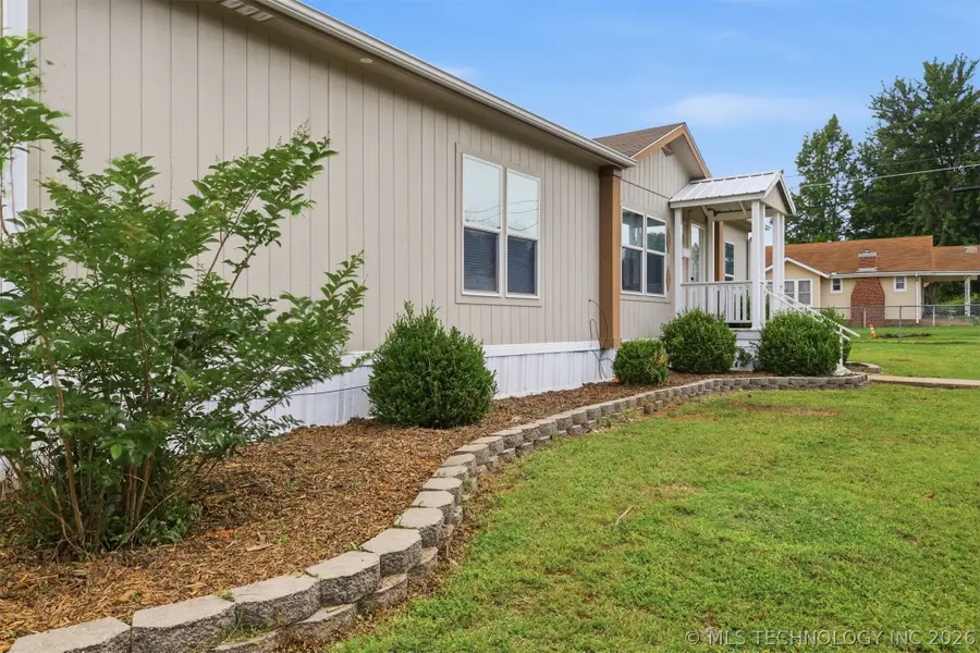 422 S Grand Avenue, Drumright, OK 74030 - #3