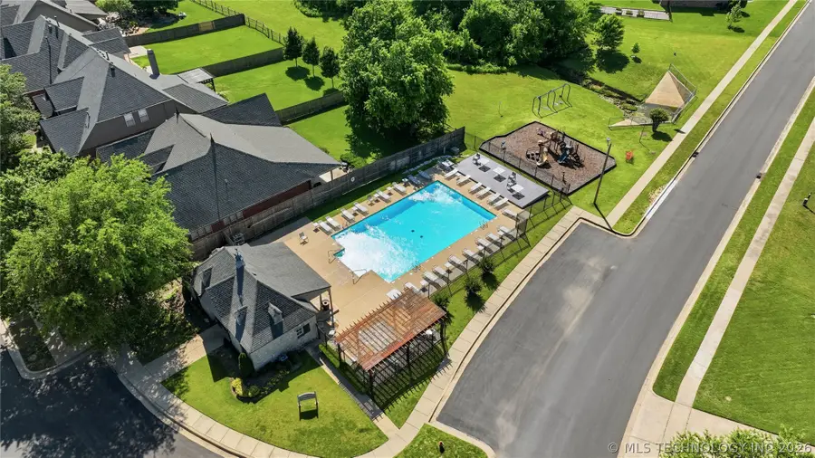 11918 S 92nd East Avenue, Bixby, OK 74008 - #3