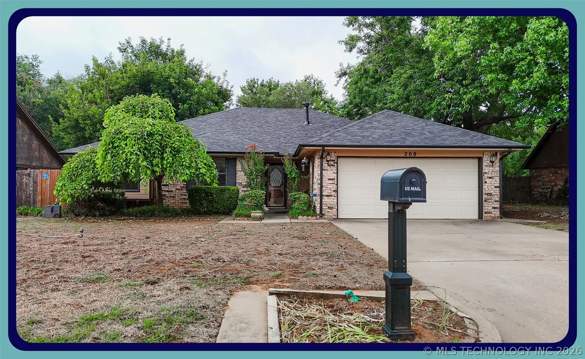 208 SE 30th Street, Moore, OK 73160 - #1