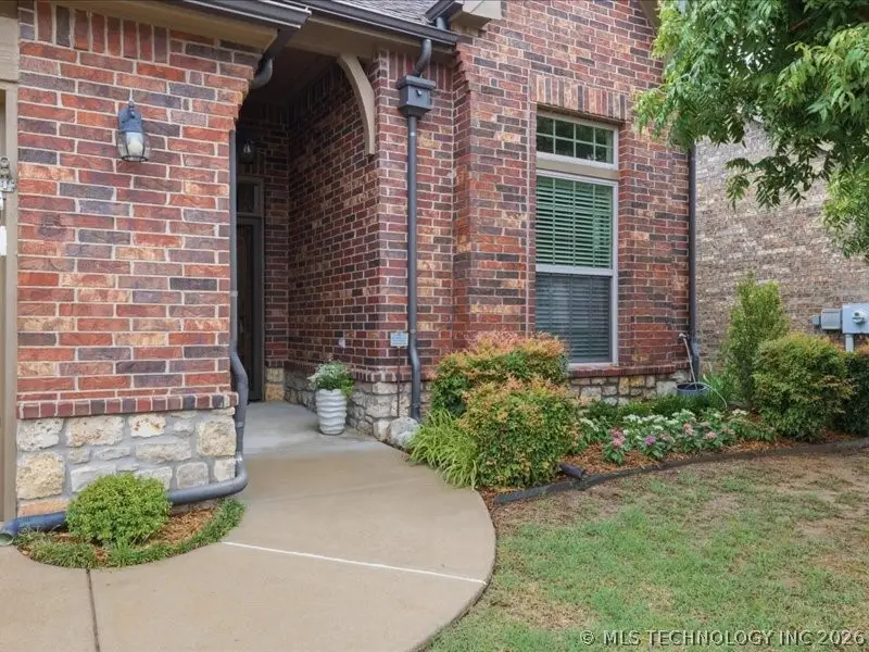 8235 S 112th East Avenue, Tulsa, OK 74133 - #2