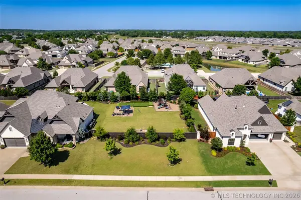 6709 E 134th Place S, Bixby, OK 74008