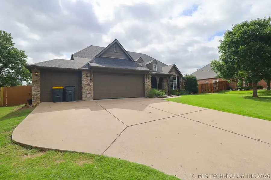 11705 S Willow Place, Jenks, OK 74037 - #2