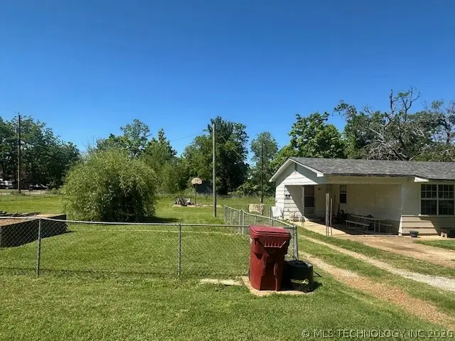 710 W Texas Street, Hugo, OK 74743 - #3