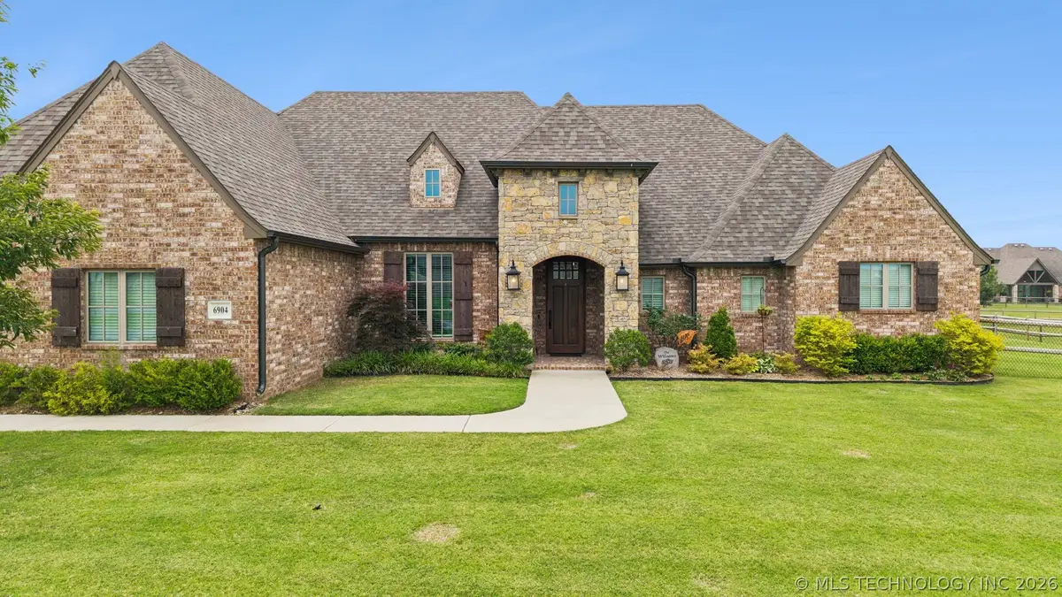 6904 E 89th Street, Owasso, OK 74055 - #1