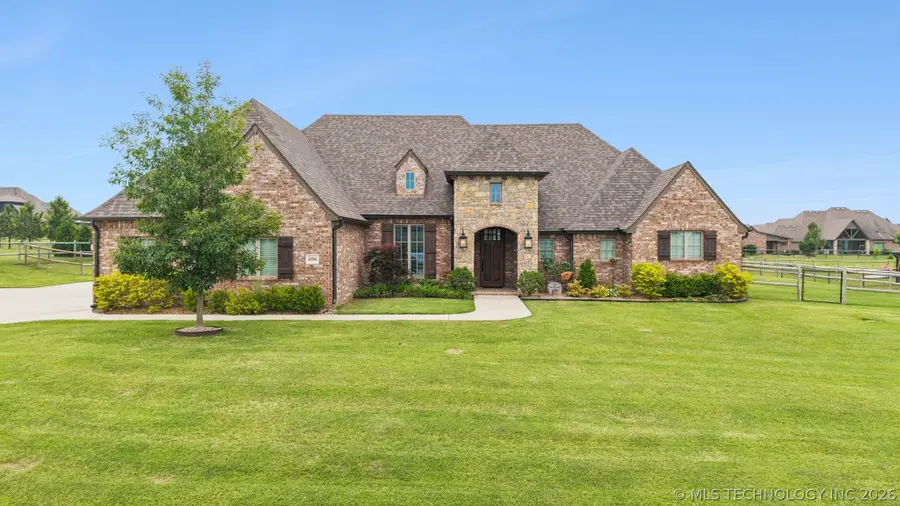 6904 E 89th Street, Owasso, OK 74055 - #2