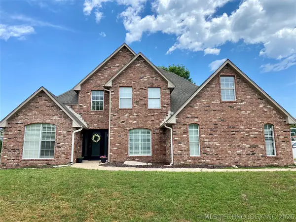 9215 E 156th Street N, Collinsville, OK 74021