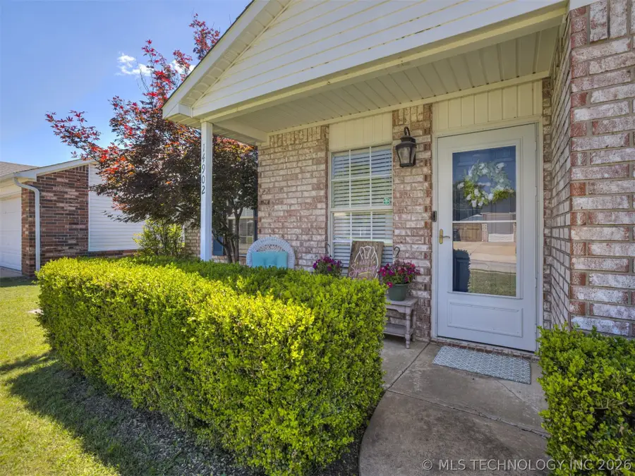 14902 E 90th Place N, Owasso, OK 74055 - #2