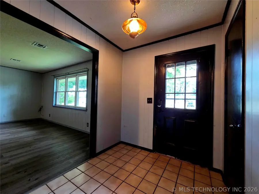 402 S Hickory Drive, Copan, OK 74022 - #2