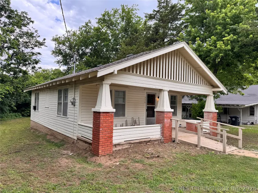 330 S 9th Street, Roff, OK 74865 - #2